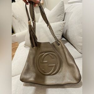 Gucci Gold Metallic Leather Soho Chain Tote